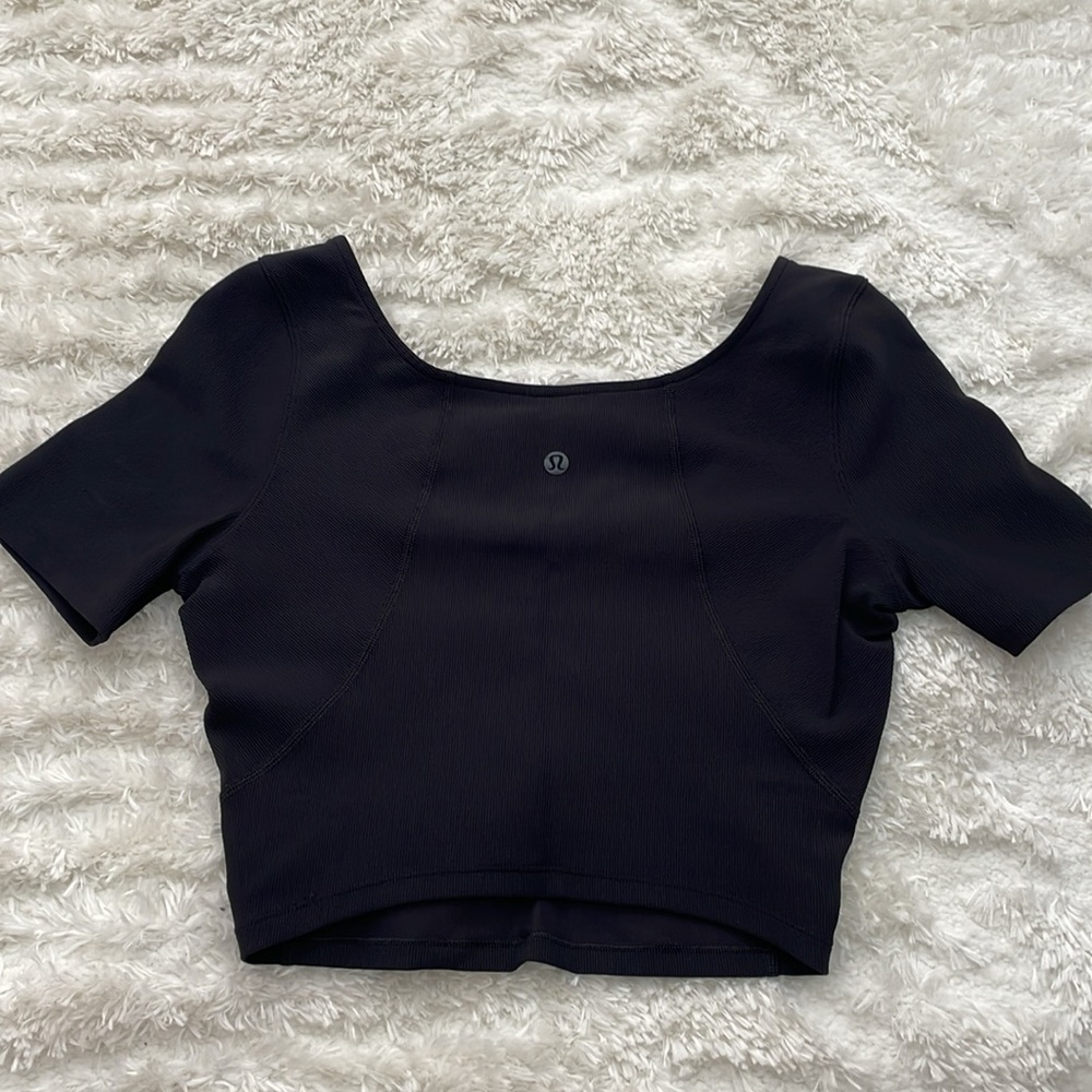 Lululemon Ribbed Contoured V-Neck SS Top - Picture 2 of 3